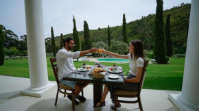 Cascade Olive Manor